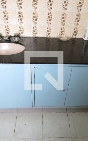 Casa à venda com 382m², 6 quartos e 2 vagasBanheiro Social Casa 1 - Pia e Gabinete
