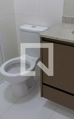 Apartamento para alugar com 67m², 2 quartos e 1 vaga Apartamento para alugar com 67m², 2 quartos e 1 vagaBanheiro do Quarto 2