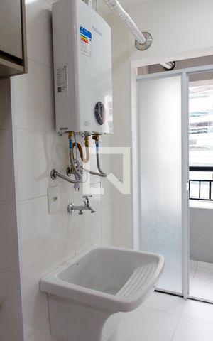 Apartamento para alugar com 67m², 2 quartos e 1 vaga Apartamento para alugar com 67m², 2 quartos e 1 vagaÁrea de Serviço