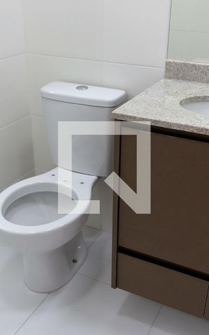 Apartamento para alugar com 67m², 2 quartos e 1 vaga Apartamento para alugar com 67m², 2 quartos e 1 vagaBanheiro
