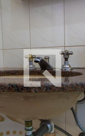 Apartamento à venda com 65m², 2 quartos e 1 vaga Apartamento à venda com 65m², 2 quartos e 1 vagaBANHEIRO