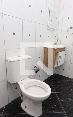 Casa para alugar com 38m², 1 quarto e sem vagaBanheiro