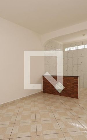 Casa para alugar com 38m², 1 quarto e sem vagaSala