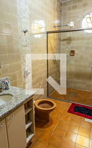 Casa para alugar com 437m², 5 quartos e 2 vagasBanheiro