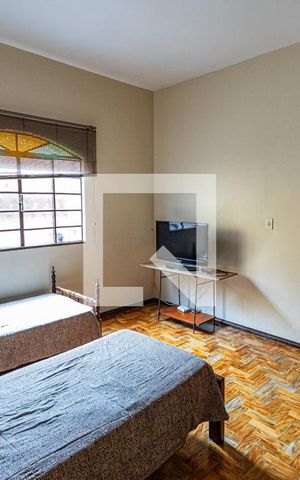 Casa para alugar com 437m², 5 quartos e 2 vagasQuarto 3