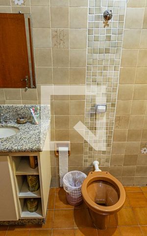 Casa para alugar com 437m², 5 quartos e 2 vagasBanheiro