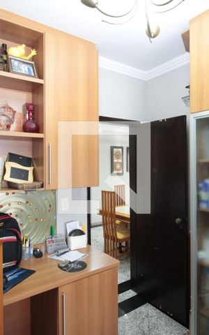 Casa à venda com 332m², 5 quartos e 3 vagasQuarto 1