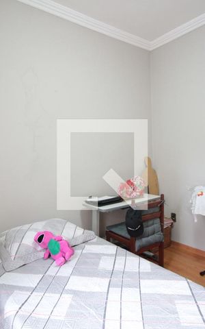 Casa à venda com 332m², 5 quartos e 3 vagasQuarto 3