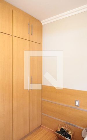 Casa à venda com 332m², 5 quartos e 3 vagasQuarto 2