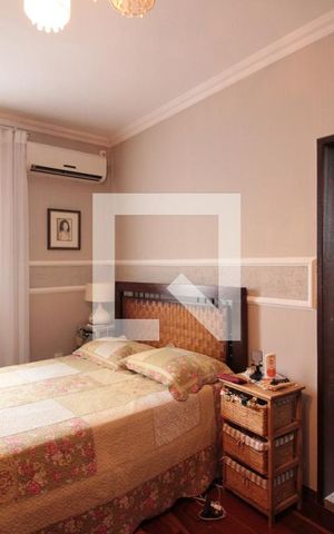Casa à venda com 332m², 5 quartos e 3 vagasSuite 2