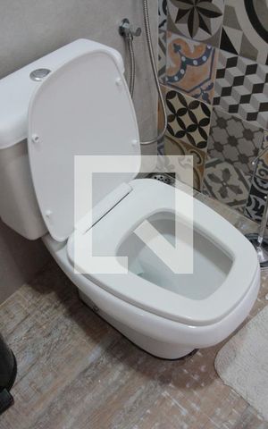 Casa à venda com 332m², 5 quartos e 3 vagasBanheiro da Suite 2