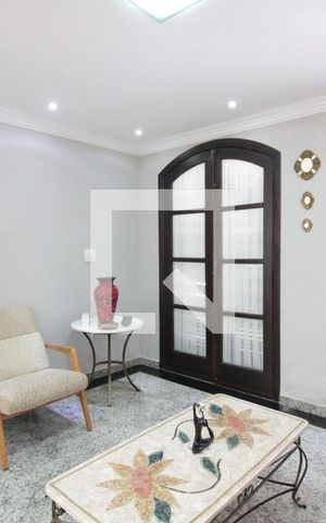 Casa à venda com 332m², 5 quartos e 3 vagasSala