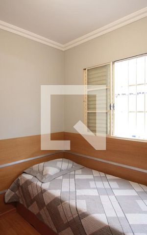 Casa à venda com 332m², 5 quartos e 3 vagasQuarto 2