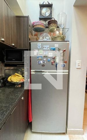 Casa à venda com 160m², 4 quartos e 2 vagas Casa à venda com 160m², 4 quartos e 2 vagasCozinha