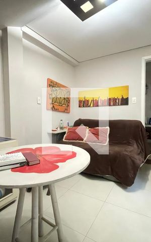 Casa à venda com 160m², 4 quartos e 2 vagas Casa à venda com 160m², 4 quartos e 2 vagasSuíte