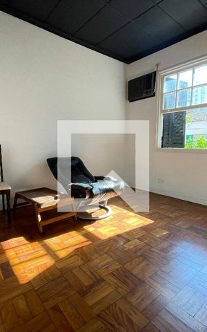 Casa à venda com 160m², 4 quartos e 2 vagas Casa à venda com 160m², 4 quartos e 2 vagasSala - casa 2