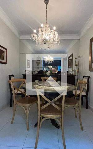 Casa à venda com 160m², 4 quartos e 2 vagas Casa à venda com 160m², 4 quartos e 2 vagasCozinha