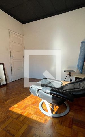 Casa à venda com 160m², 4 quartos e 2 vagas Casa à venda com 160m², 4 quartos e 2 vagasSala - casa 2