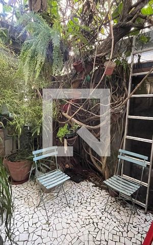 Casa à venda com 160m², 4 quartos e 2 vagas Casa à venda com 160m², 4 quartos e 2 vagasQuintal