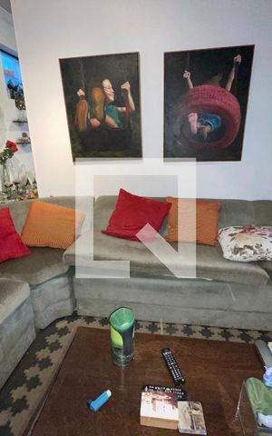 Casa à venda com 160m², 4 quartos e 2 vagas Casa à venda com 160m², 4 quartos e 2 vagasSala