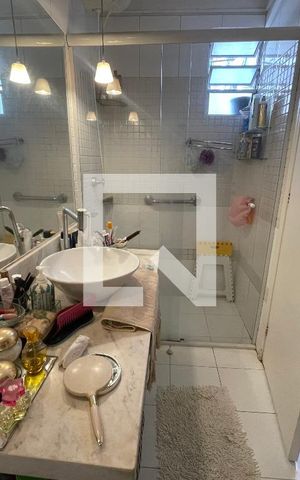 Casa à venda com 160m², 4 quartos e 2 vagas Casa à venda com 160m², 4 quartos e 2 vagasBanheiro da Suíte