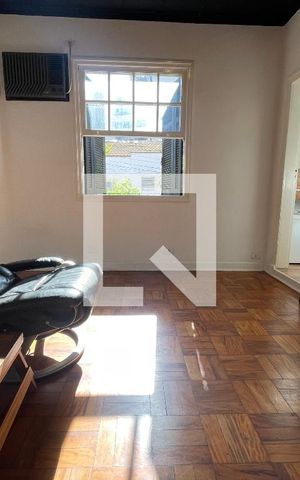 Casa à venda com 160m², 4 quartos e 2 vagas Casa à venda com 160m², 4 quartos e 2 vagasSala - casa 2