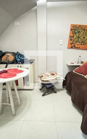 Casa à venda com 160m², 4 quartos e 2 vagas Casa à venda com 160m², 4 quartos e 2 vagasSuíte
