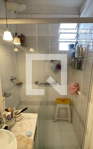 Casa à venda com 160m², 4 quartos e 2 vagas Casa à venda com 160m², 4 quartos e 2 vagasBanheiro da Suíte