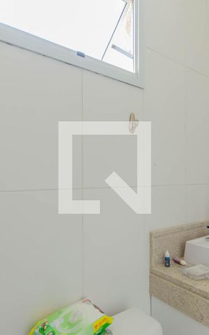 Apartamento à venda com 332m², 3 quartos e 4 vagas Apartamento à venda com 332m², 3 quartos e 4 vagasBanheiro da Suíte 2