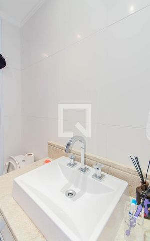 Apartamento à venda com 332m², 3 quartos e 4 vagas Apartamento à venda com 332m², 3 quartos e 4 vagasBanheiro