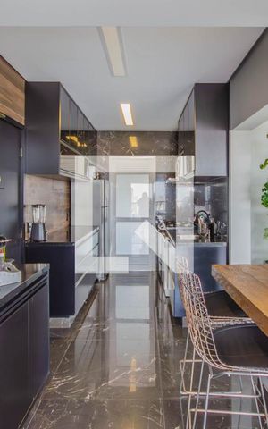Apartamento à venda com 332m², 3 quartos e 4 vagas Apartamento à venda com 332m², 3 quartos e 4 vagasCozinha