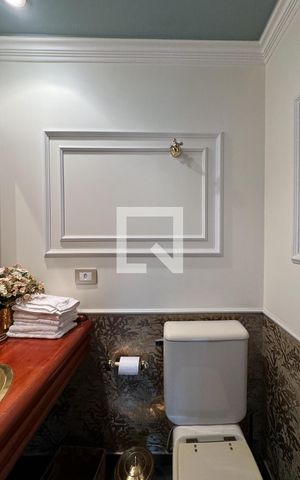 Apartamento à venda com 200m², 4 quartos e 3 vagas Apartamento à venda com 200m², 4 quartos e 3 vagasLavabo