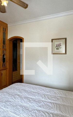 Apartamento à venda com 200m², 4 quartos e 3 vagas Apartamento à venda com 200m², 4 quartos e 3 vagasSuite 1