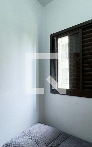 Apartamento à venda com 200m², 4 quartos e 3 vagas Apartamento à venda com 200m², 4 quartos e 3 vagasQuarto de Serviço