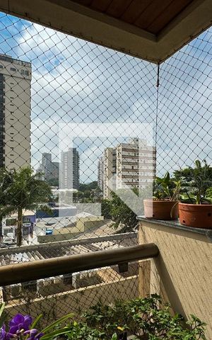 Apartamento à venda com 200m², 4 quartos e 3 vagas Apartamento à venda com 200m², 4 quartos e 3 vagasSacada