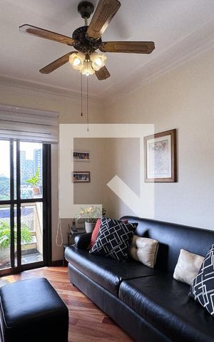 Apartamento à venda com 200m², 4 quartos e 3 vagas Apartamento à venda com 200m², 4 quartos e 3 vagasSala íntima