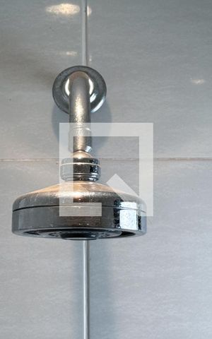 Apartamento à venda com 200m², 4 quartos e 3 vagas Apartamento à venda com 200m², 4 quartos e 3 vagasBanheiro da Suíte 2