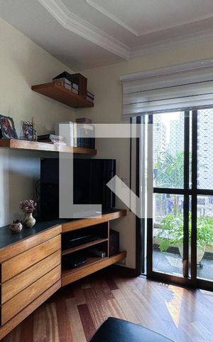 Apartamento à venda com 200m², 4 quartos e 3 vagas Apartamento à venda com 200m², 4 quartos e 3 vagasSala íntima