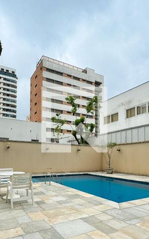 Apartamento à venda com 200m², 4 quartos e 3 vagas Apartamento à venda com 200m², 4 quartos e 3 vagasPiscina