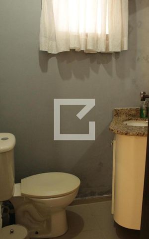 Casa de condomínio à venda com 160m², 3 quartos e 3 vagasBanheiro