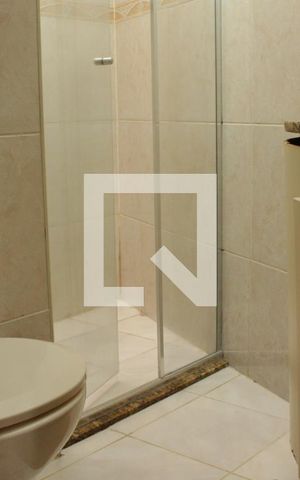 Casa de condomínio à venda com 160m², 3 quartos e 3 vagasBanheiro Suite 1
