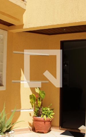 Casa de condomínio à venda com 160m², 3 quartos e 3 vagasÁrea externa