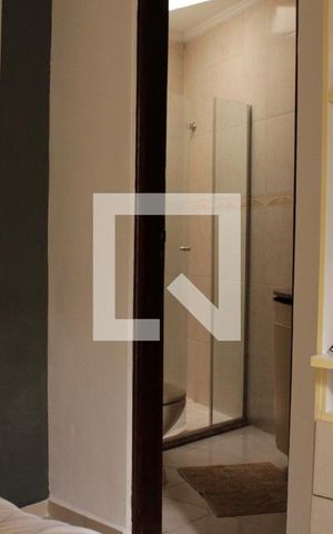 Casa de condomínio à venda com 160m², 3 quartos e 3 vagasQuarto Suíte
