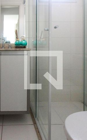Apartamento para alugar com 56m², 2 quartos e 2 vagas Apartamento para alugar com 56m², 2 quartos e 2 vagasBanheiro Social