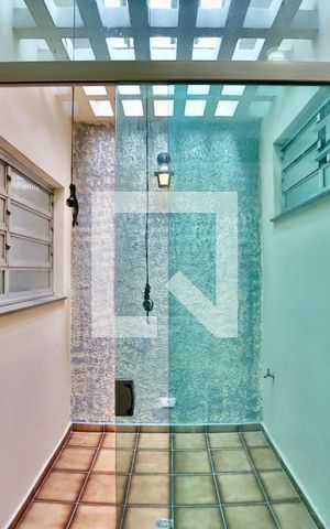 Casa à venda com 293m², 4 quartos e 2 vagas Casa à venda com 293m², 4 quartos e 2 vagasJardim de inverno