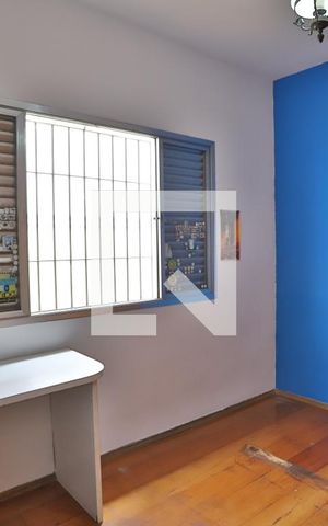 Casa à venda com 293m², 4 quartos e 2 vagas Casa à venda com 293m², 4 quartos e 2 vagasQuarto 3