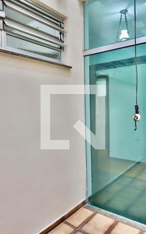 Casa à venda com 293m², 4 quartos e 2 vagas Casa à venda com 293m², 4 quartos e 2 vagasJardim de inverno
