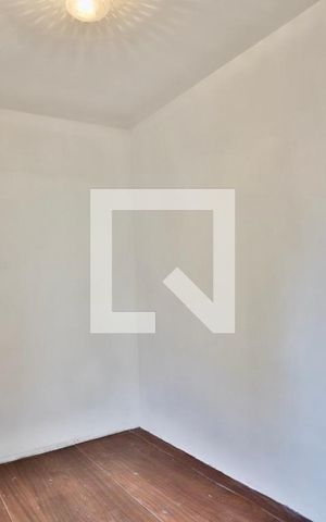 Casa à venda com 293m², 4 quartos e 2 vagas Casa à venda com 293m², 4 quartos e 2 vagasQuarto 4