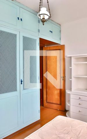 Casa à venda com 293m², 4 quartos e 2 vagas Casa à venda com 293m², 4 quartos e 2 vagasQuarto 2