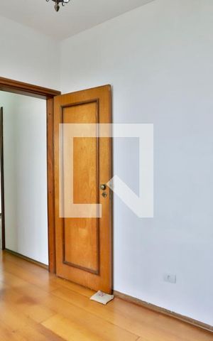 Casa à venda com 293m², 4 quartos e 2 vagas Casa à venda com 293m², 4 quartos e 2 vagasQuarto 4